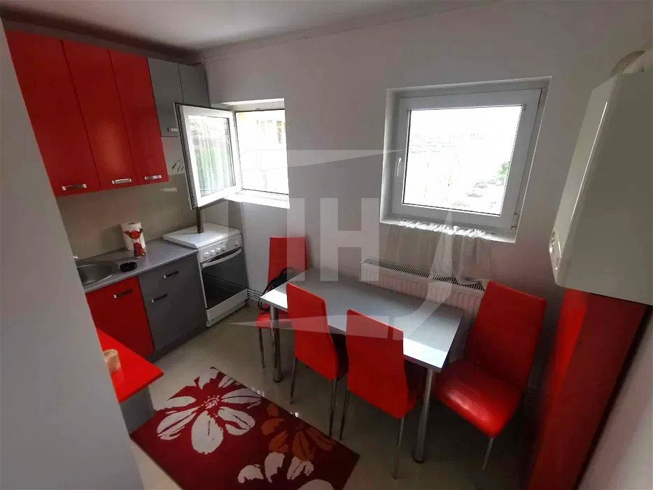 Apartament 2 camere, 2 balcoane, decomandat, etaj intermediar!