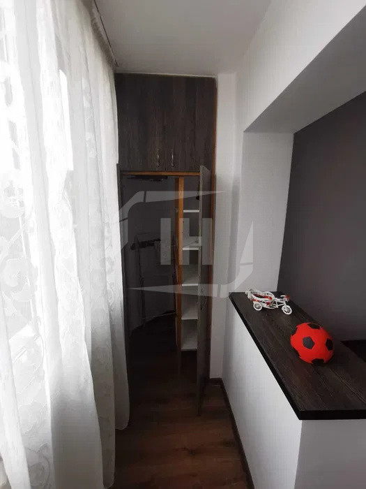 Apartament 2 camere, 2 balcoane, decomandat, etaj intermediar!