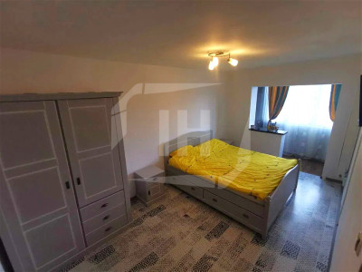 Apartament 2 camere, 2 balcoane, decomandat, etaj intermediar!