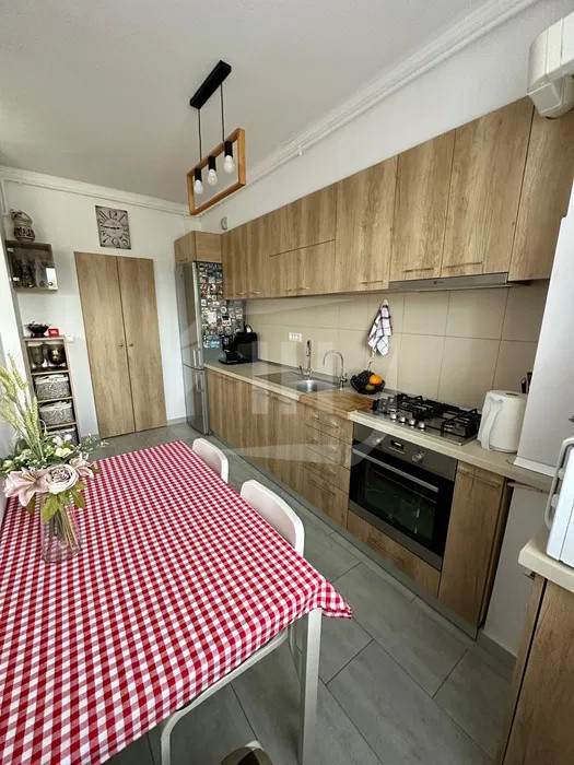 Apartament 3 camere in bloc nou, etaj 1, balcon de 18 mp in Marasti!