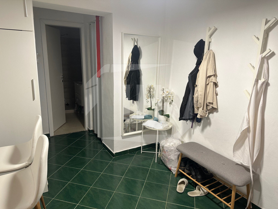 Apartament 2 camere decomandat, zona Gruia