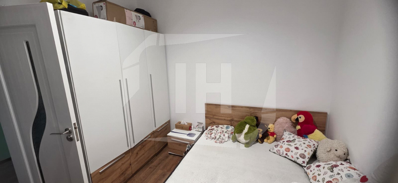 Apartament 3 camere mobilat si utilat, zona regal