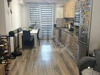 Apartament 3 camere, parcare subterana, zona Vivo