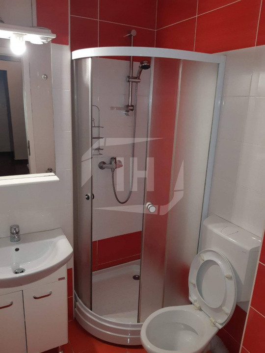 Apartament 4 camere, decomandat, etaj intermediar, Zorilor
