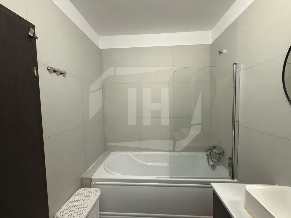 Apartament 2 camere, cu parcare, in Buna Ziua