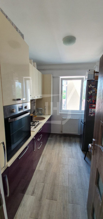 Apartament 3 camere, modern, parcare, zona strazii Oasului