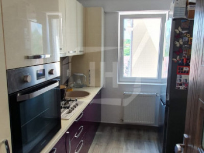 Apartament 3 camere, modern, parcare, zona strazii Oasului