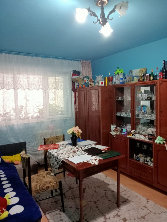 Apartament 2 camere decomandat, etaj 1, zona Big Center