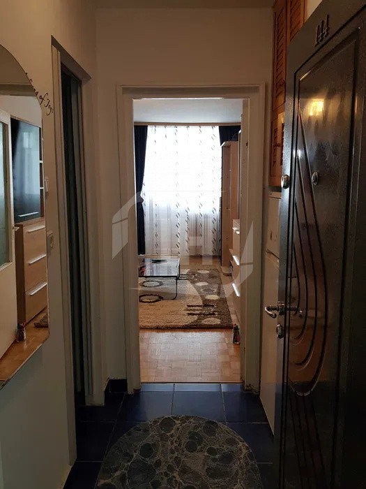 Garsoniera confort 1, etaj intermediar, zona Detunata