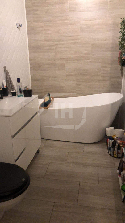 Apartament 2 camere decomandate, bloc nou, parcare, intermediar, zona Aeroport