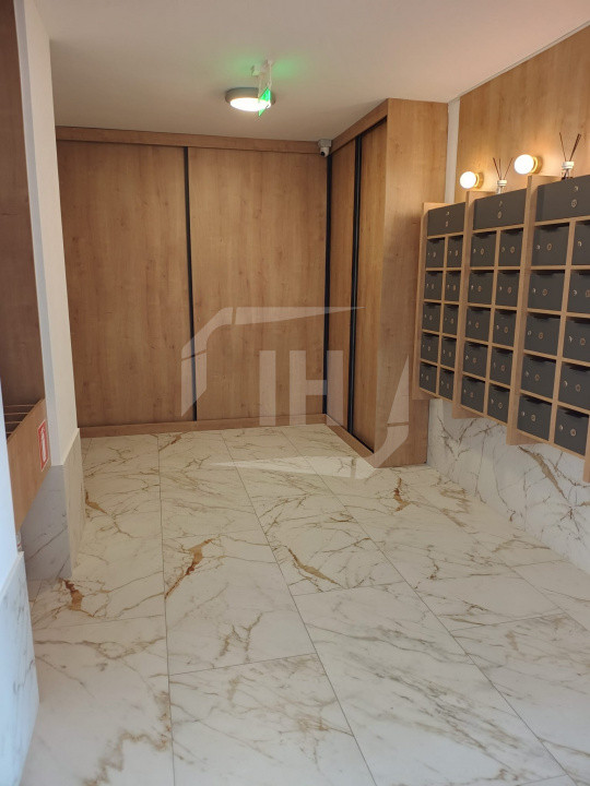 Apartament 2 camere, intermediar, parcare, Andrei Muresanu