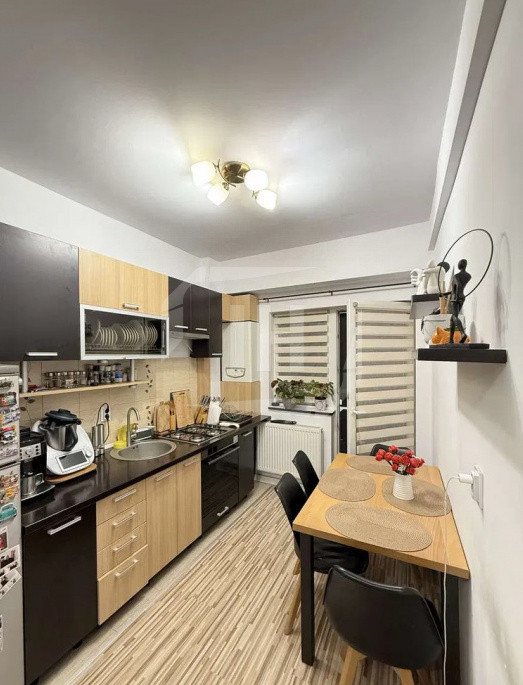 Apartament 1 camera, decomandat, etaj 1, cartier Buna Ziua