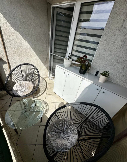 Apartament 1 camera, decomandat, etaj 1, cartier Buna Ziua