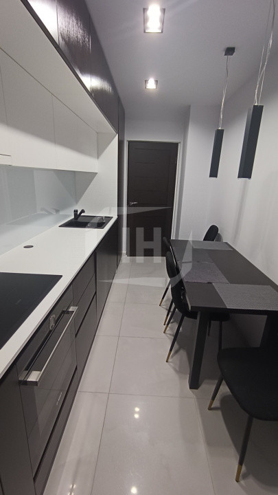 Apartament spatios 2 camere, decomandat,  parcare, intermediar, Andrei Muresanu