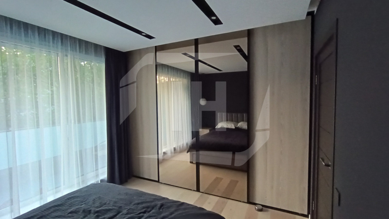 Apartament spatios 2 camere, decomandat,  parcare, intermediar, Andrei Muresanu