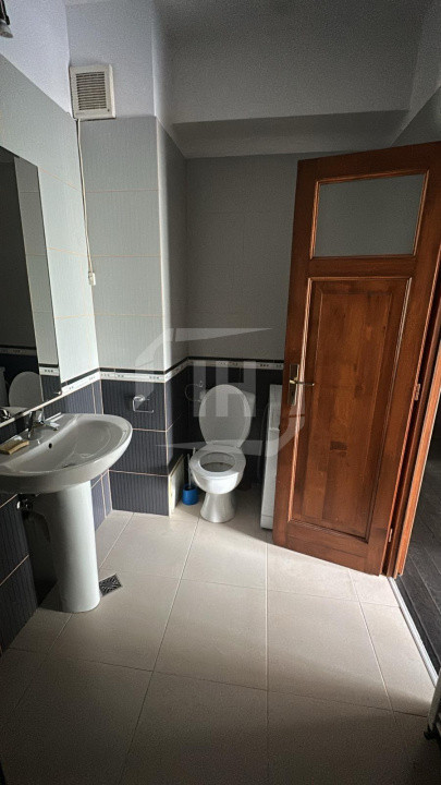 Apartament spatios 2 camere, decomandat, intermediar, Andrei Muresanu