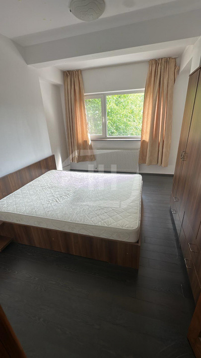 Apartament spatios 2 camere, decomandat, intermediar, Andrei Muresanu