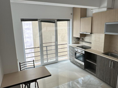 Apartament 2 camere, decomandat, intermediar, parcare, Andrei Muresanu