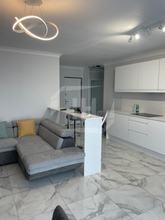 Apartament 3 camere, semidecomandat, parcare, intermediar, Zorilor Sud