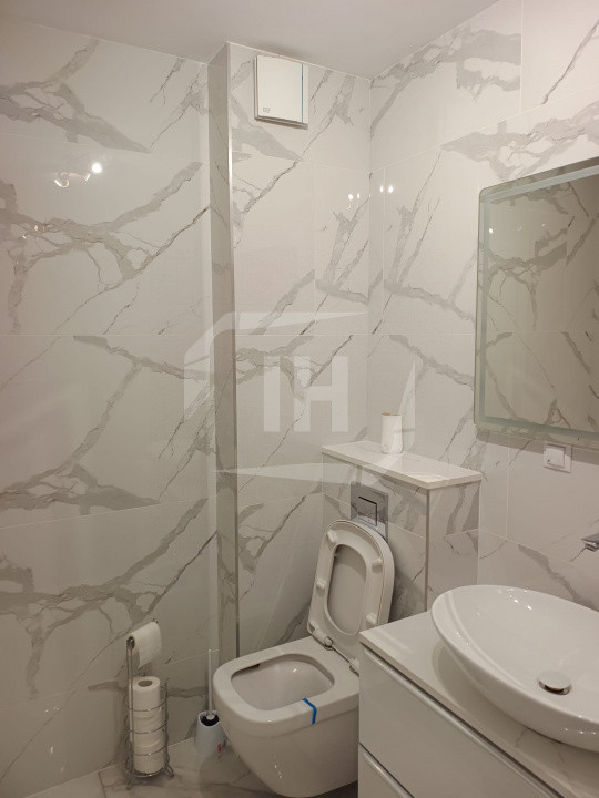 Apartament 3 camere, semidecomandat, parcare, intermediar, Zorilor Sud