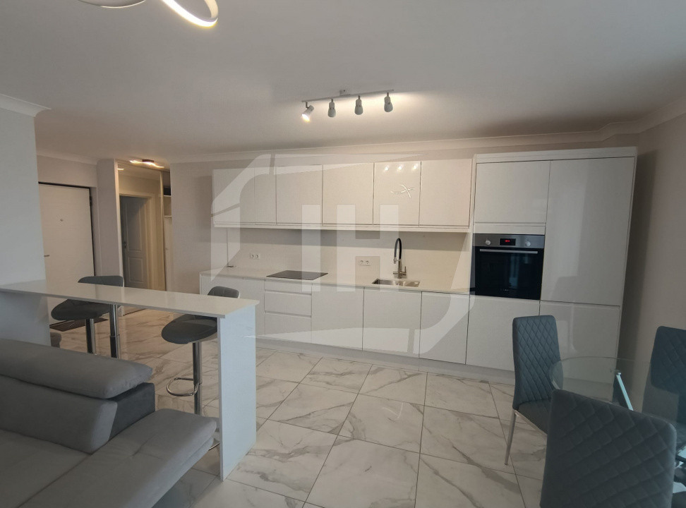 Apartament 3 camere, semidecomandat, parcare, intermediar, Zorilor Sud