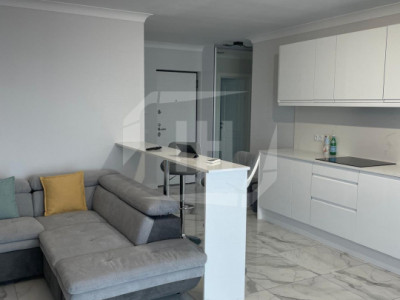 Apartament 3 camere, semidecomandat, parcare, intermediar, Zorilor Sud