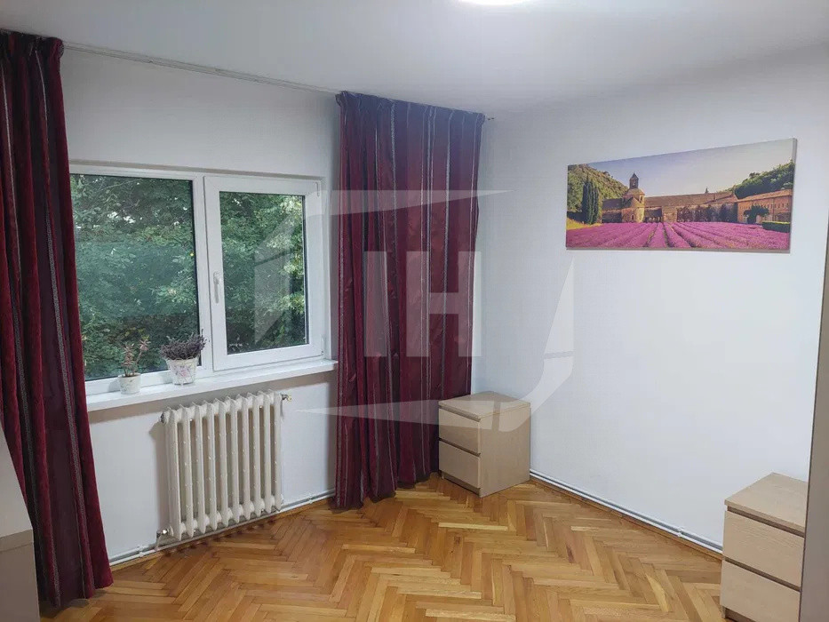 Apartament 3 camere, 2 bai, decomandat, cu parcare, Zorilor, UMF