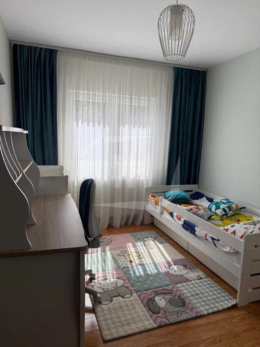Apartament 3 camere, renovat, etaj 1 in zona The Office!