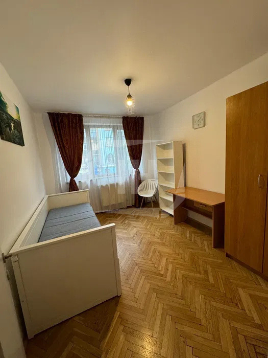 Apartament 3 camere, decomandat, etajul 1, zona Horea