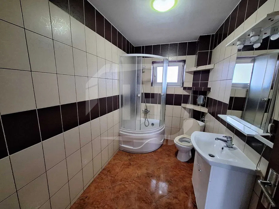 Apartament 3 camere, semidecomandat, cu parcare, Manastur zona Campului