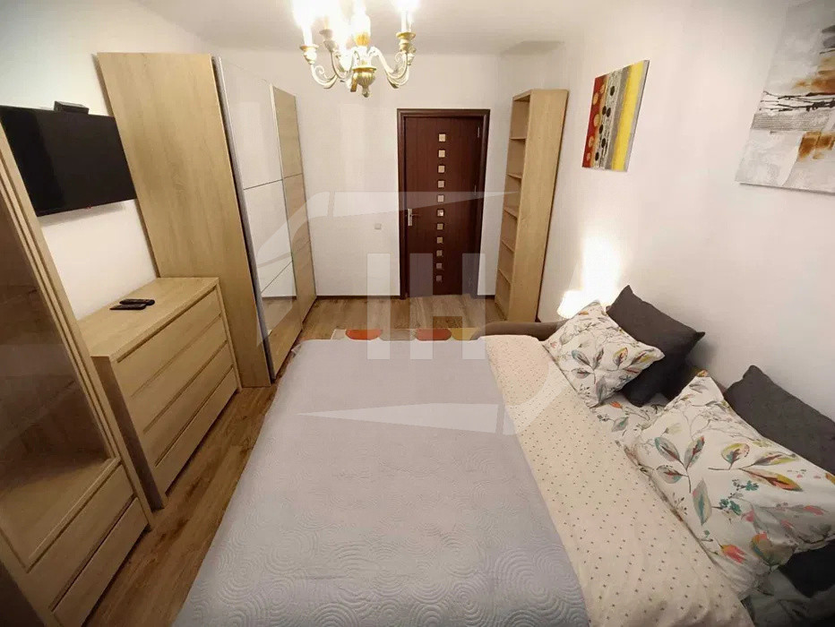 Apartament 2 camere, decomandat, cu parcare, Piata Mihai Viteazul