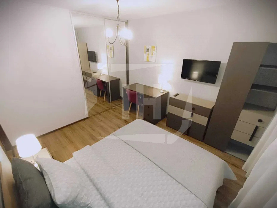 Apartament 2 camere, decomandat, cu parcare, Piata Mihai Viteazul