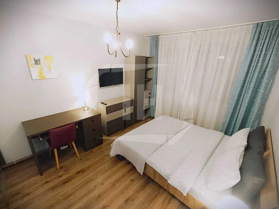 Apartament 2 camere, decomandat, cu parcare, Piata Mihai Viteazul