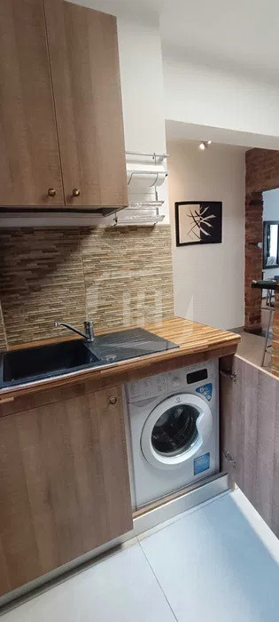 Apartament 2 camere, semidecomandat, Centru, Mihai Viteazul