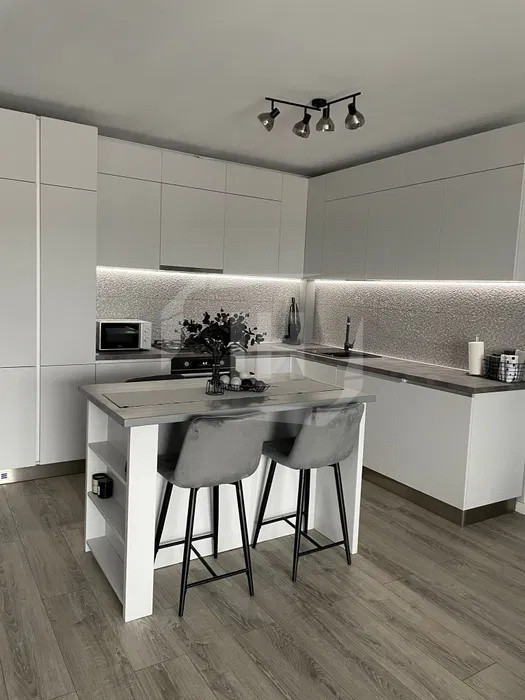 Apartament 3 camere Zorilor, semidecomandat, parcare subterana