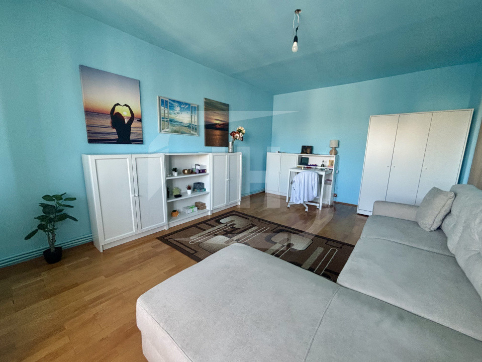 Apartament 3 camere, 2 bai, decomandat, zona The Office