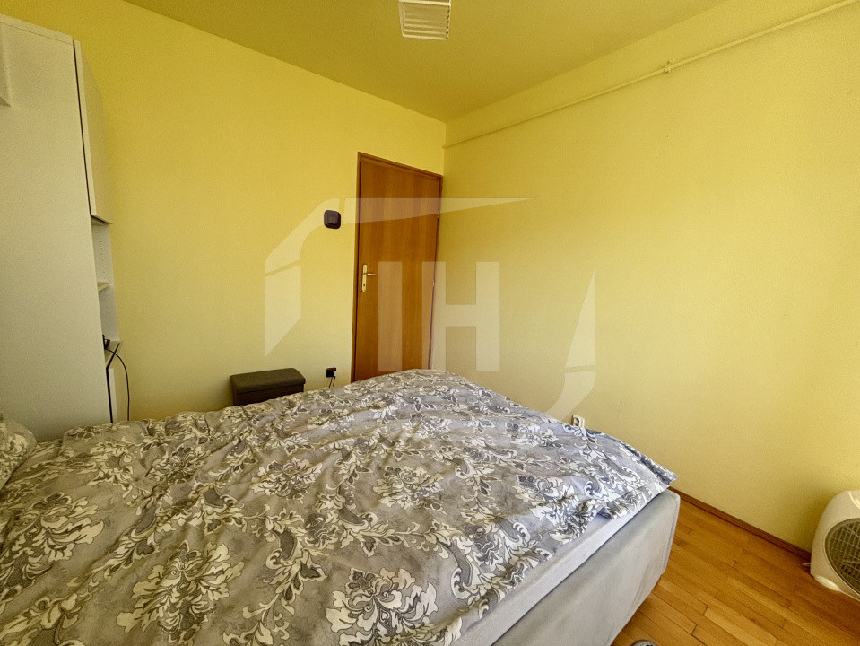 Apartament 3 camere, 2 bai, decomandat, zona The Office