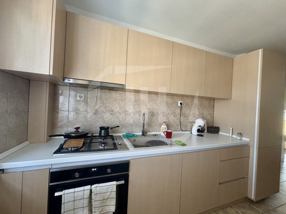 Apartament 3 camere, 2 bai, decomandat, zona The Office