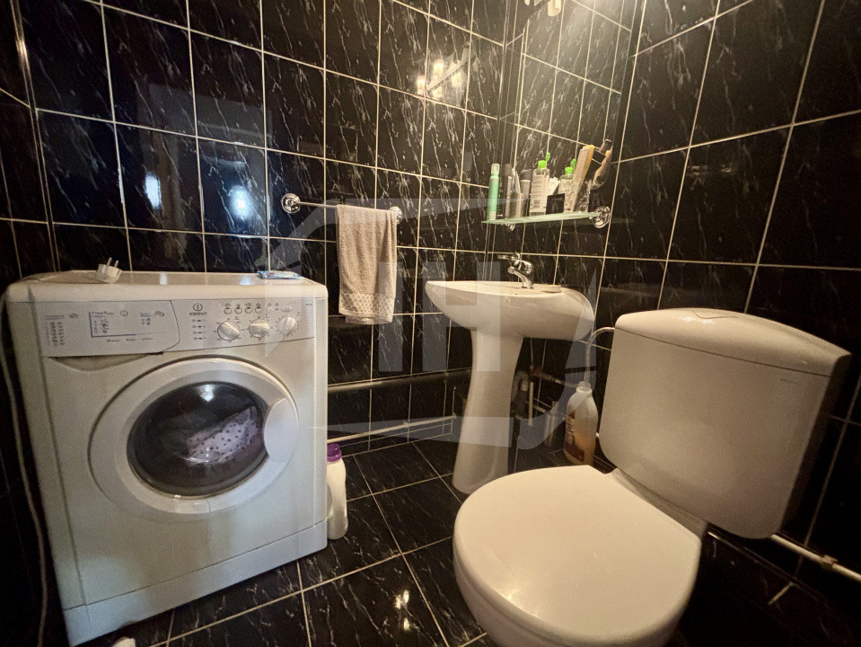 Apartament 3 camere, 2 bai, decomandat, zona The Office