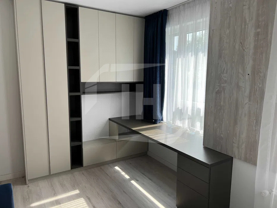 Apartament 3 camere, semidecomandat, la 5 min UMF