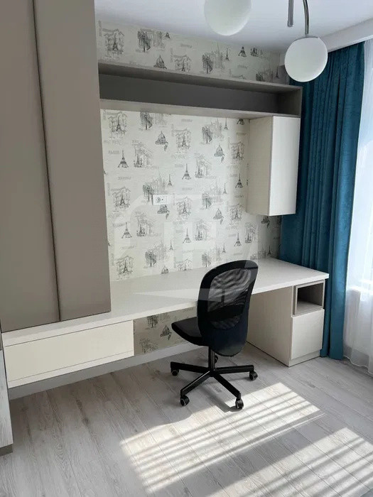 Apartament 3 camere, semidecomandat, la 5 min UMF