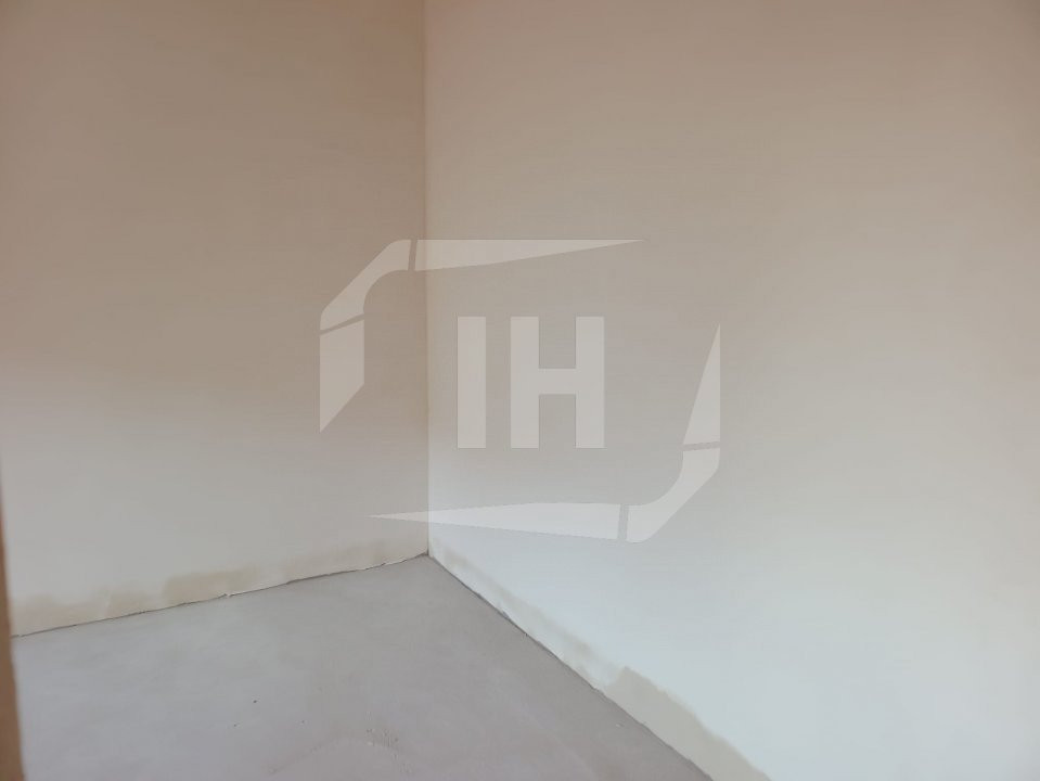 Spatiu comercial, parcare, tavan de 4m, Marasti