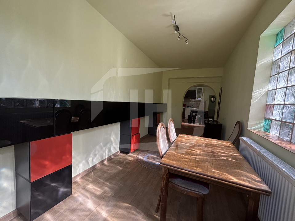 Casa individuala, 4 camere, parcare, langa UMF