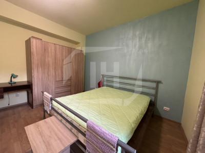 Casa individuala, 4 camere, parcare, langa UMF