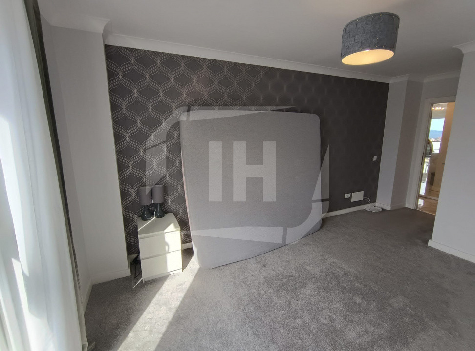 Apartament 2 camere, semidecomandat, parcare, Zorilor Sud