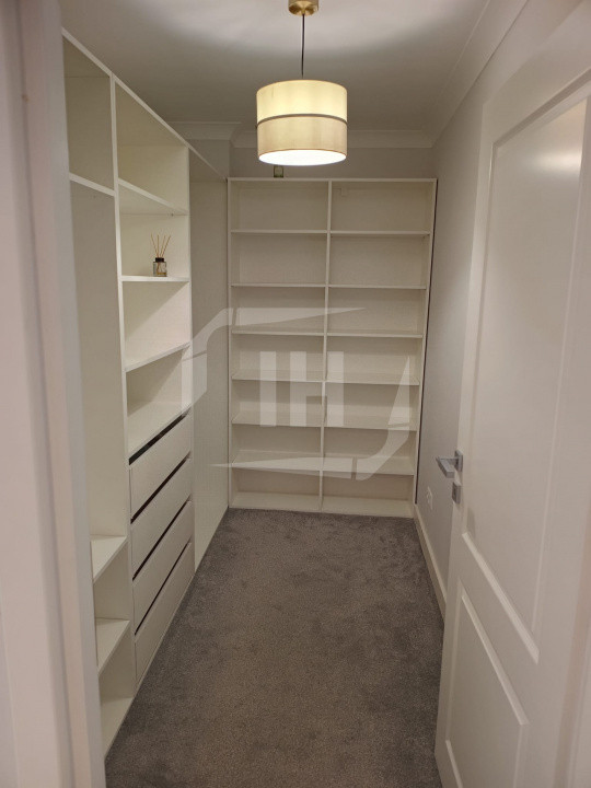 Apartament 2 camere, semidecomandat, parcare, Zorilor Sud