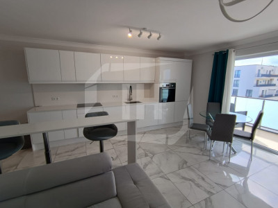 Apartament 2 camere, semidecomandat, parcare, Zorilor Sud