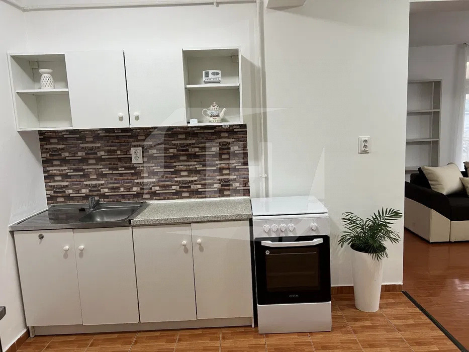 Apartament 2 camere, decomandat, parcare, cartier Zorilor