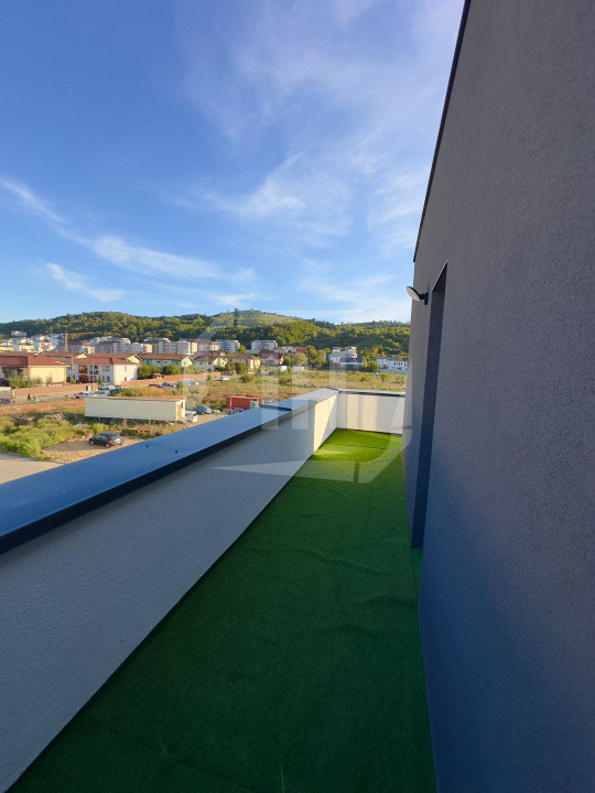Apartament mobilat si utilat cu 2 camere, terasa 25mp, zona Urusagului
