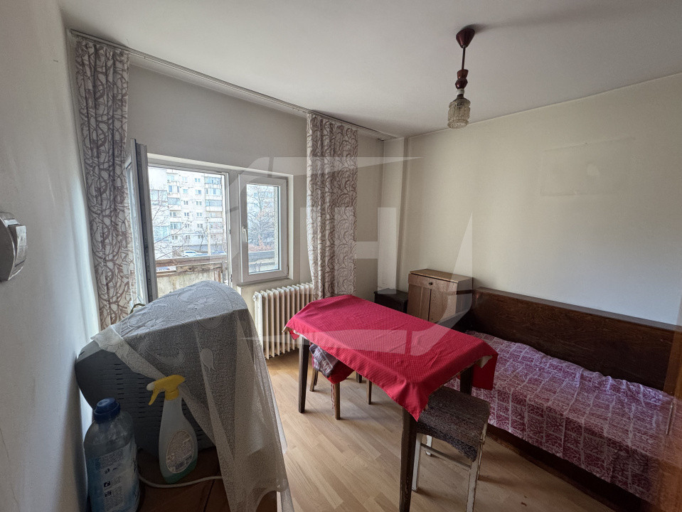 Apartament 2 camere, 2 balcoane, decomandat, etaj 2/7, in Marasti